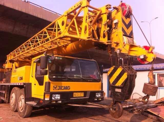 Used XCMG Qy50K-2 Truck Crane for sale .  