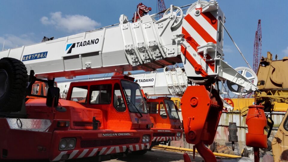 Used Tadano TG700E truck crane 
